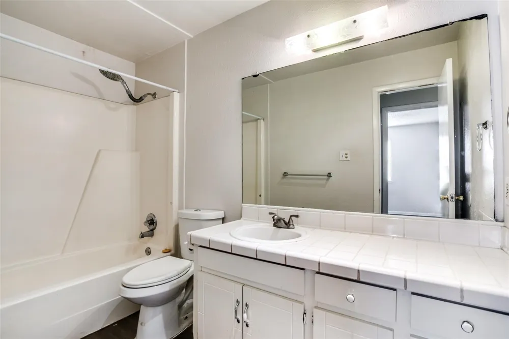 105 Peach Street #B Crowley, TX 76036