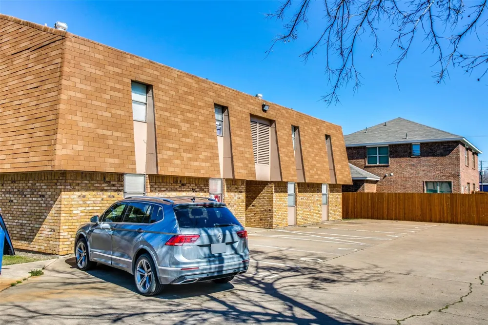 105 Peach Street #B Crowley, TX 76036