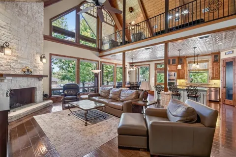 117 Arrowhead Way