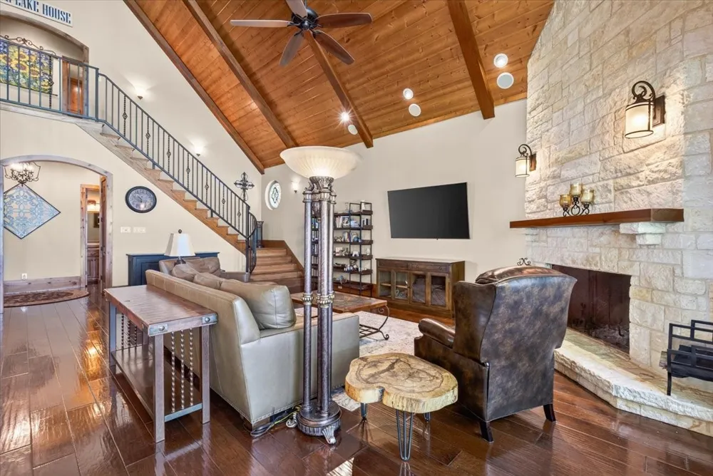 117 Arrowhead Way Mabank, TX 75156