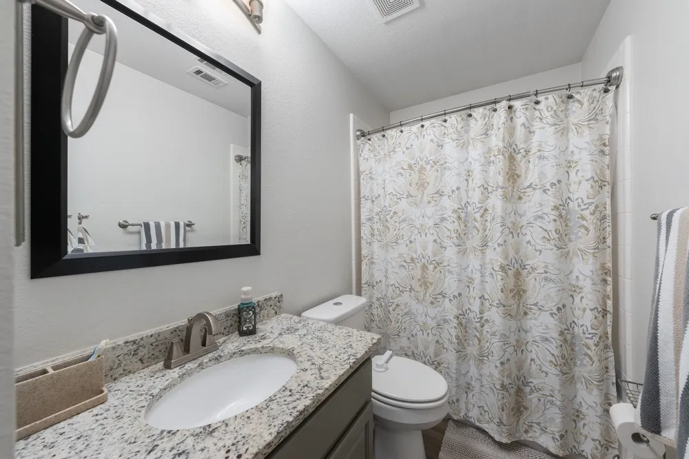 1513 Snow Trail Lewisville, TX 75077