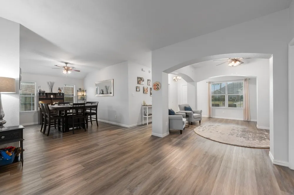 1513 Snow Trail Lewisville, TX 75077