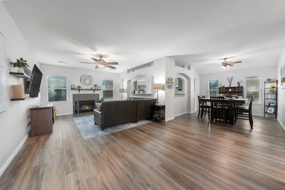 1513 Snow Trail Lewisville, TX 75077
