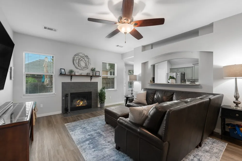 1513 Snow Trail Lewisville, TX 75077
