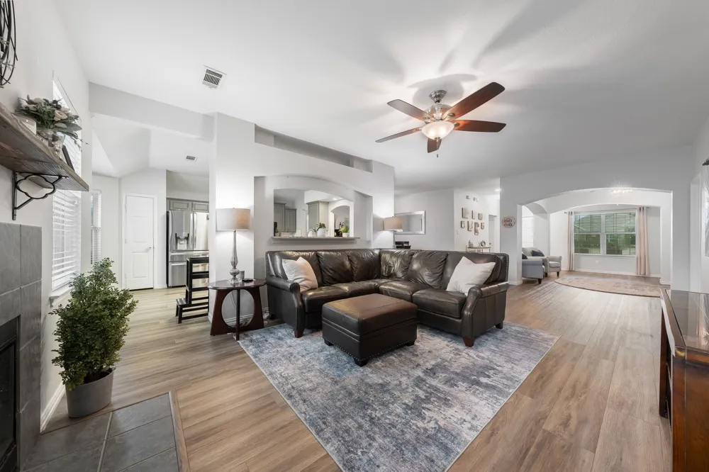 1513 Snow Trail Lewisville, TX 75077