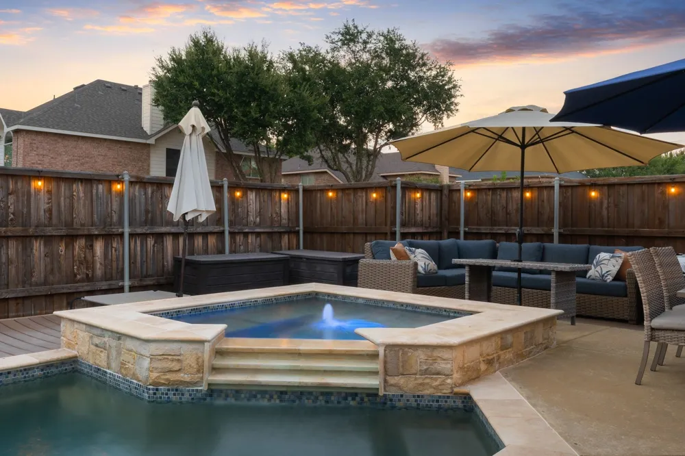 1513 Snow Trail Lewisville, TX 75077