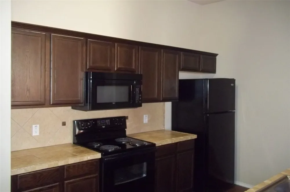 1432 Ravenwood Drive Mansfield, TX 76063