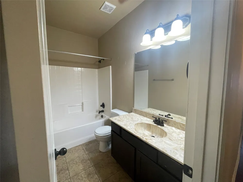 1432 Ravenwood Drive Mansfield, TX 76063