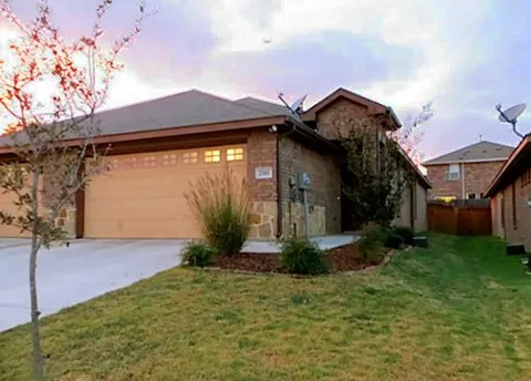 1432 Ravenwood Drive