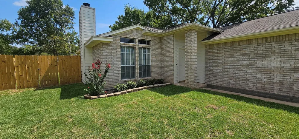 10538 Twin Circles Drive Montgomery, TX 77356