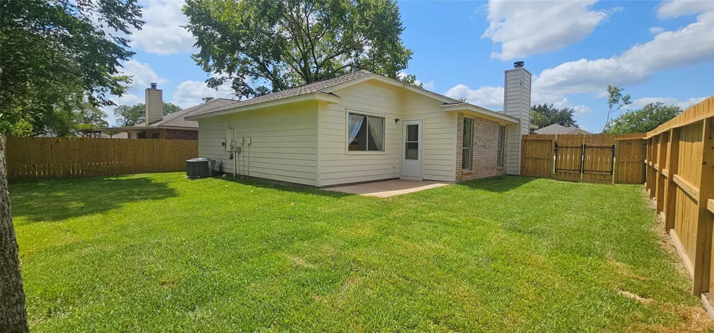 10538 Twin Circles Drive Montgomery, TX 77356