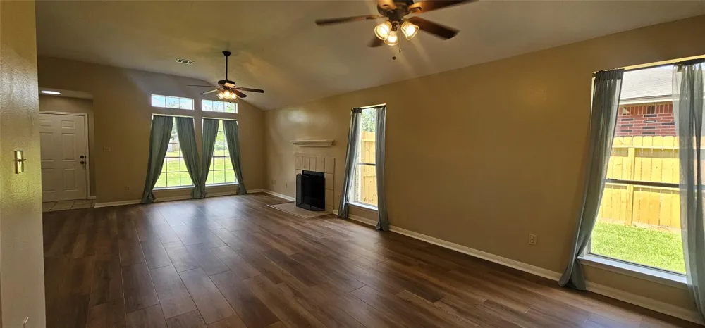 10538 Twin Circles Drive Montgomery, TX 77356