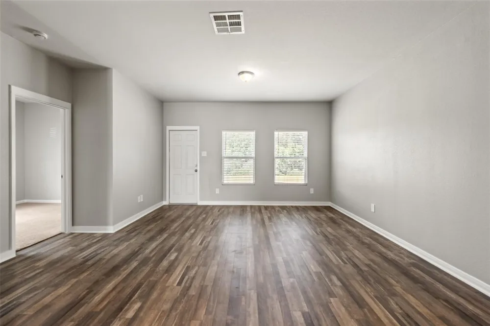 2537 18th Street Hempstead, TX 77445