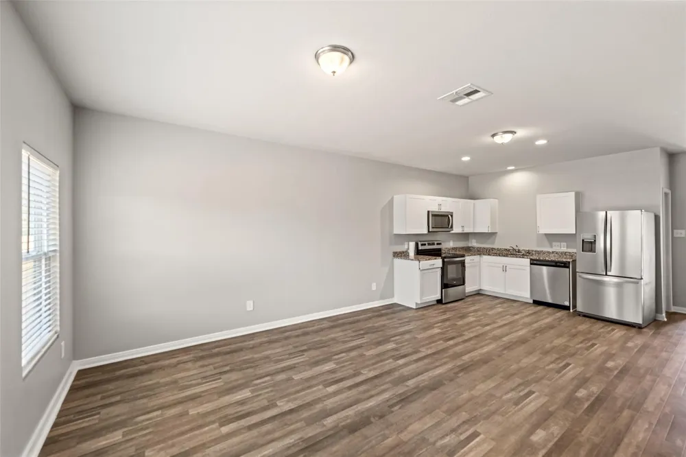 2537 18th Street Hempstead, TX 77445