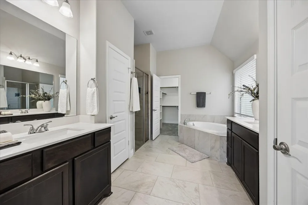 13833 Arbor Meadows Lane Pearland, TX 77584