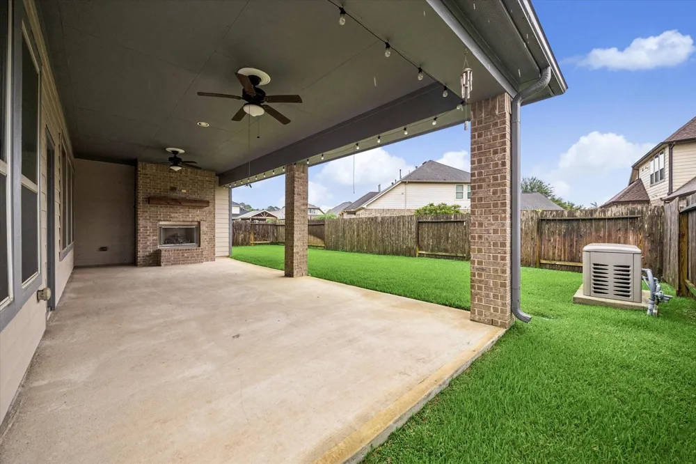 31734 Serrano Bluff Lane Spring, TX 77386