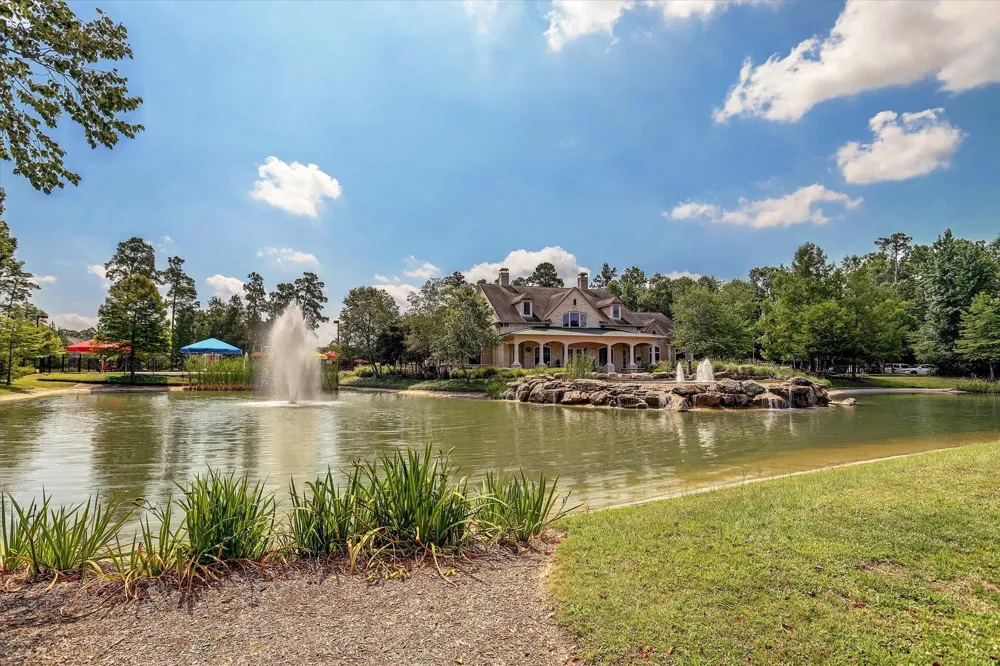 31734 Serrano Bluff Lane Spring, TX 77386