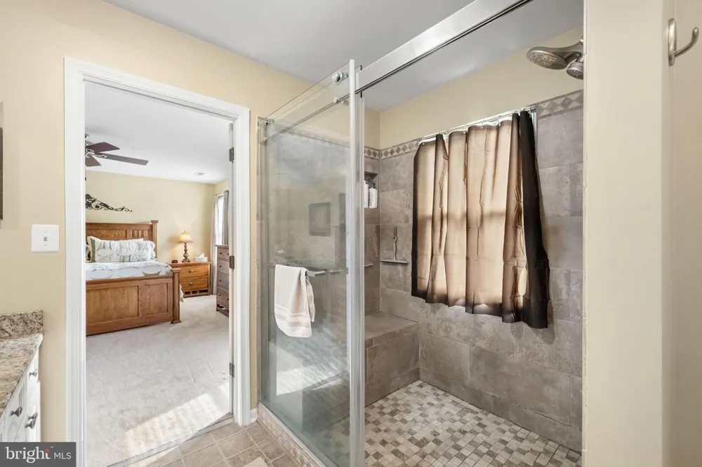 17 JENNY LYNN ROAD Fredericksburg, VA 22405