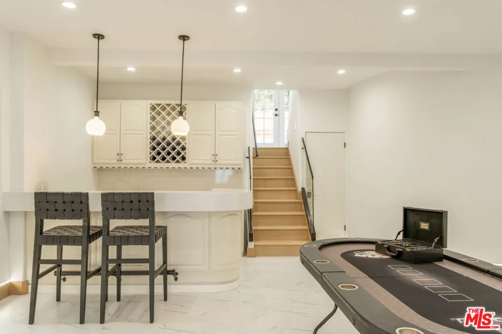 147 Napoleon Street Playa del Rey, CA 90293