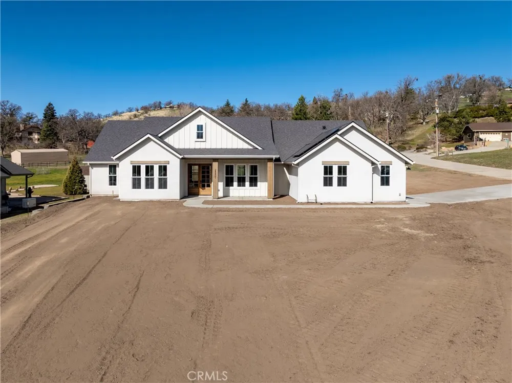 24401 Oaktree Court Tehachapi, CA 93561