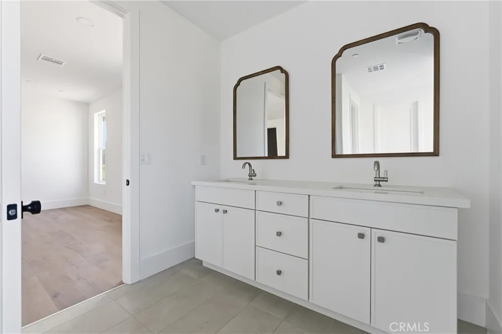 24401 Oaktree Court Tehachapi, CA 93561