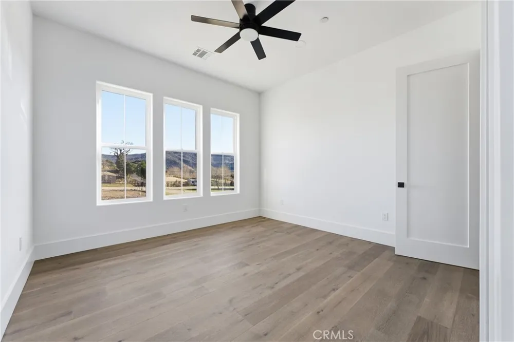 24401 Oaktree Court Tehachapi, CA 93561