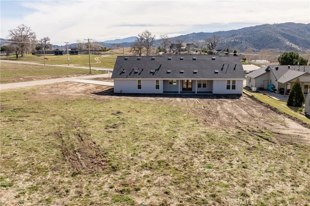 24401 Oaktree Court Tehachapi, CA 93561