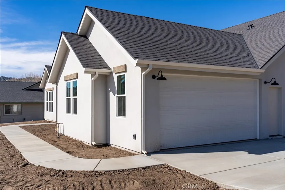 24401 Oaktree Court Tehachapi, CA 93561