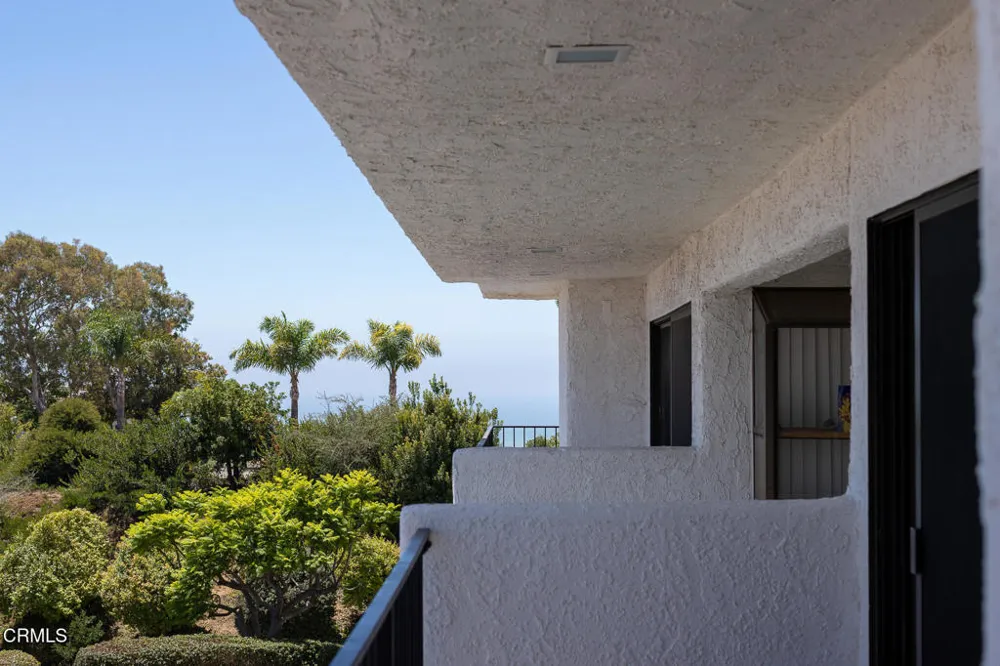 835 Casmalia Lane Ventura, CA 93001