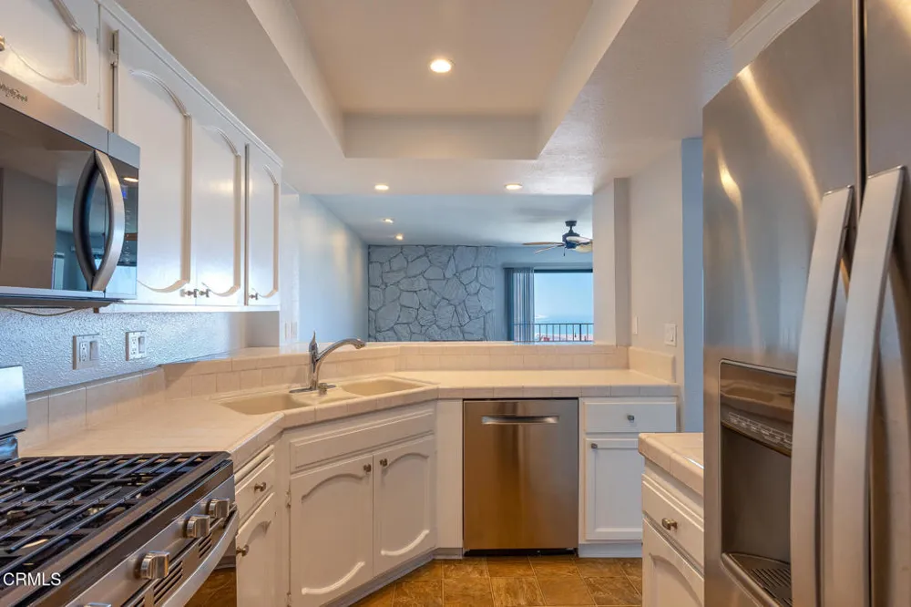 835 Casmalia Lane Ventura, CA 93001