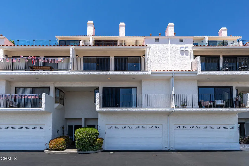 835 Casmalia Lane Ventura, CA 93001
