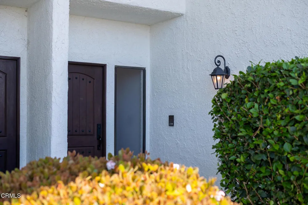 835 Casmalia Lane Ventura, CA 93001