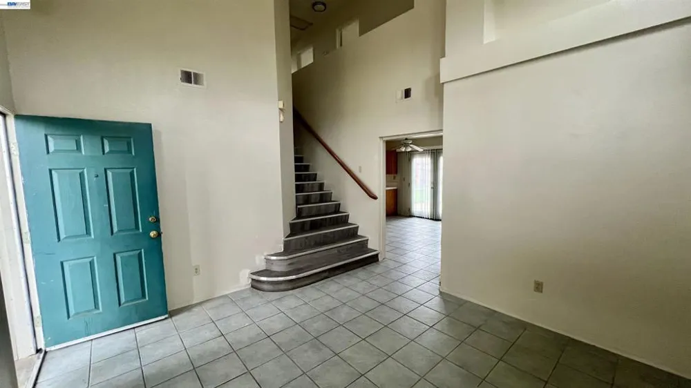 2149 Stormy Creek Ct Stockton, CA 95206