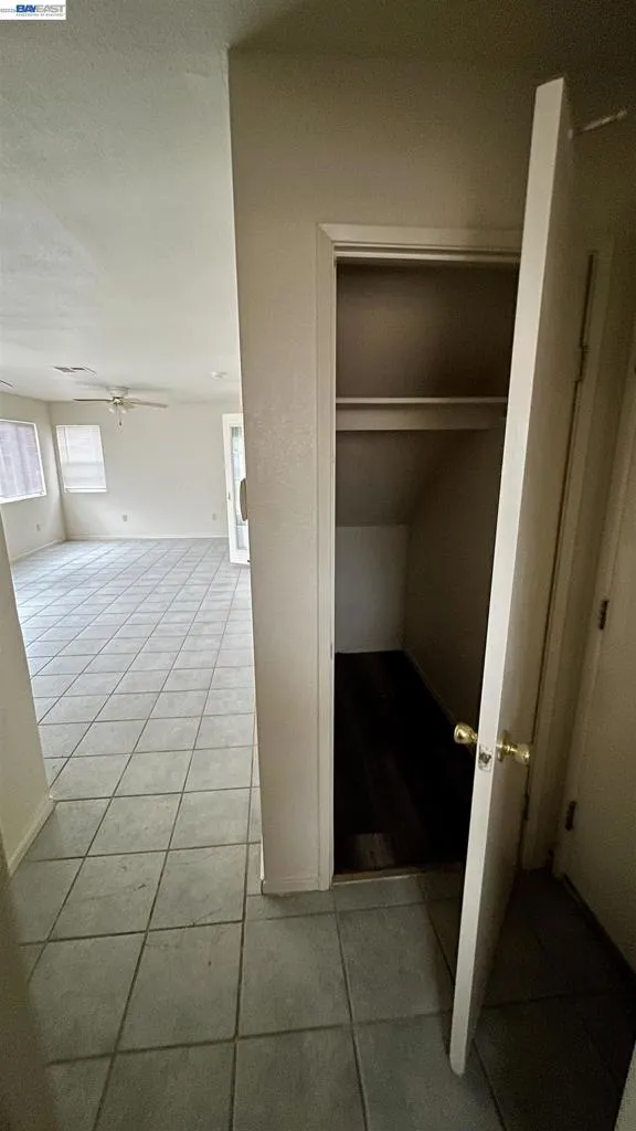 2149 Stormy Creek Ct Stockton, CA 95206