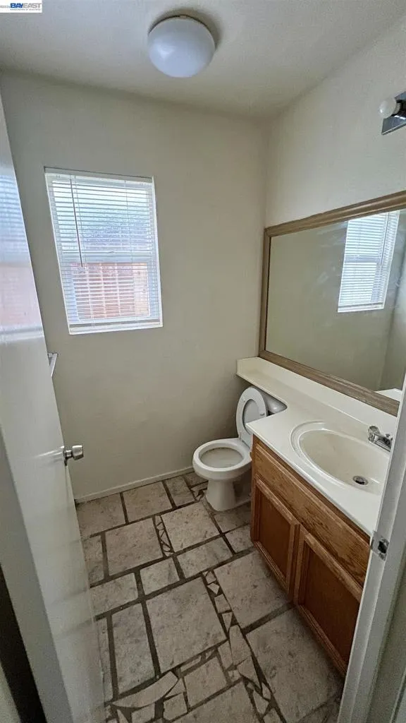 2149 Stormy Creek Ct Stockton, CA 95206