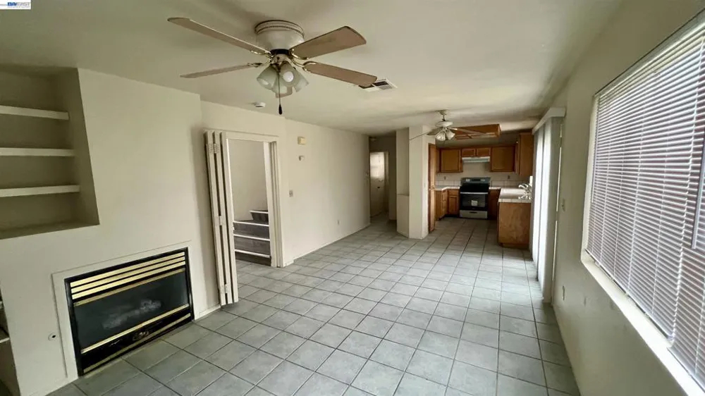 2149 Stormy Creek Ct Stockton, CA 95206