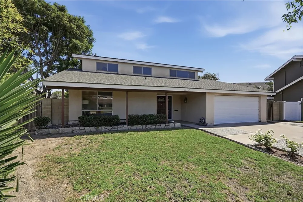 17372 Mira Loma Circle Huntington Beach, CA 92647
