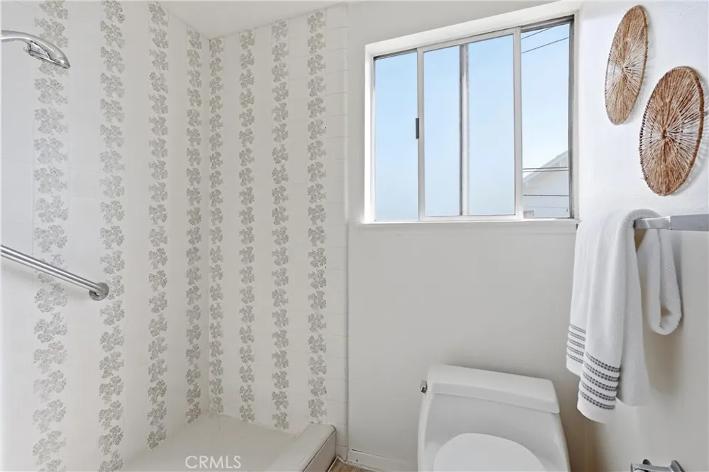 17372 Mira Loma Circle Huntington Beach, CA 92647