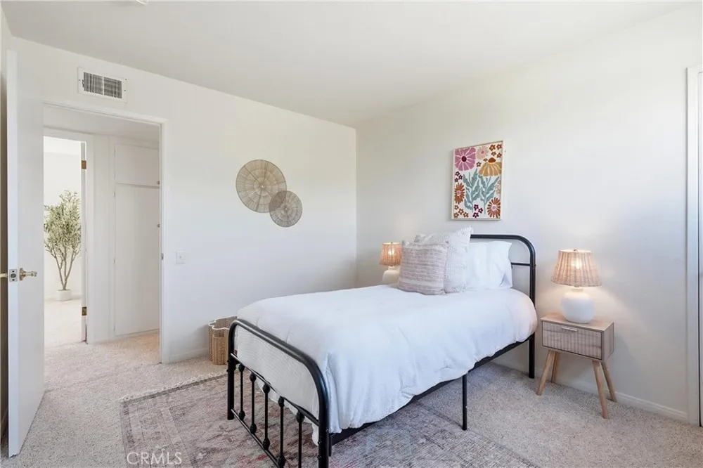 17372 Mira Loma Circle Huntington Beach, CA 92647
