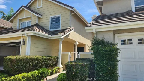 2406 Camino Corso Rio