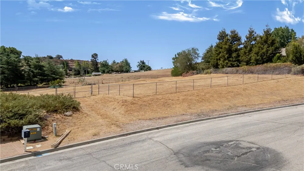 42935 Wingate Banning, CA 92220