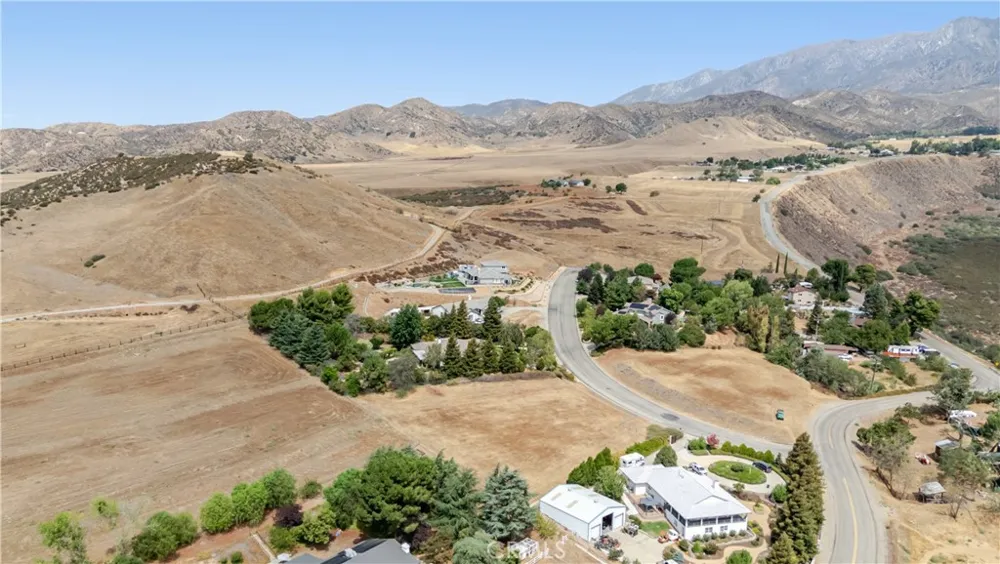 42935 Wingate Banning, CA 92220