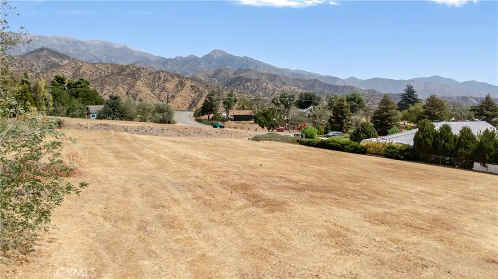 42935 Wingate Banning, CA 92220