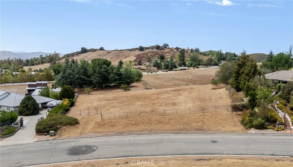 42935 Wingate Banning, CA 92220