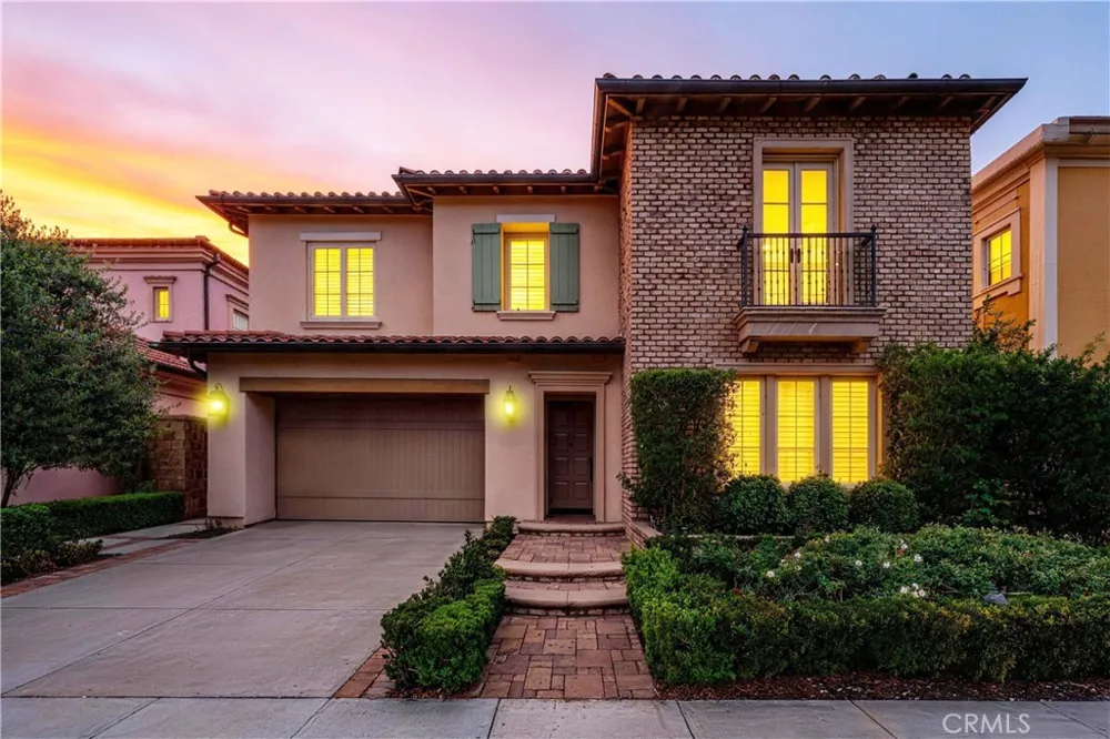 45 Triana Irvine, CA 92618