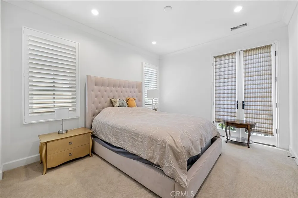 45 Triana Irvine, CA 92618