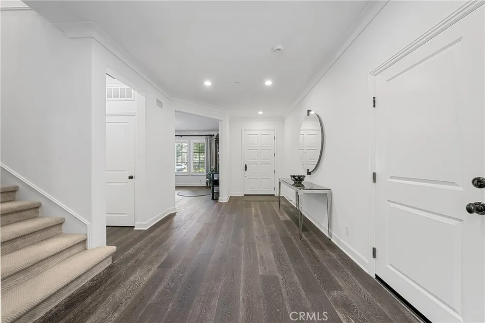 45 Triana Irvine, CA 92618