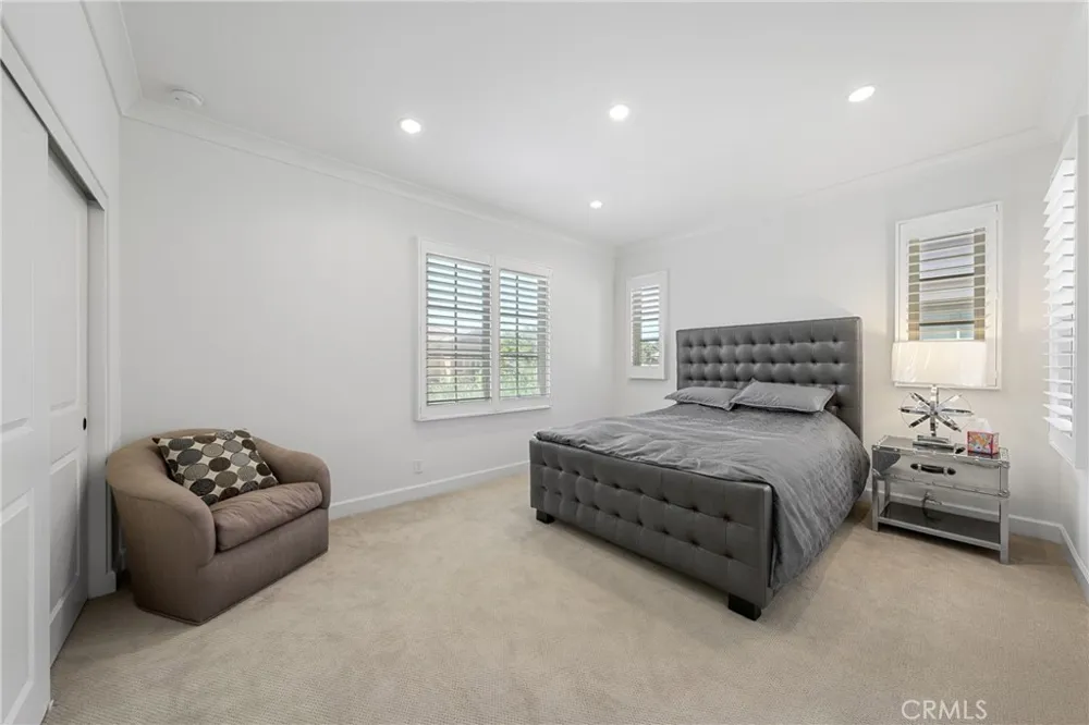 45 Triana Irvine, CA 92618