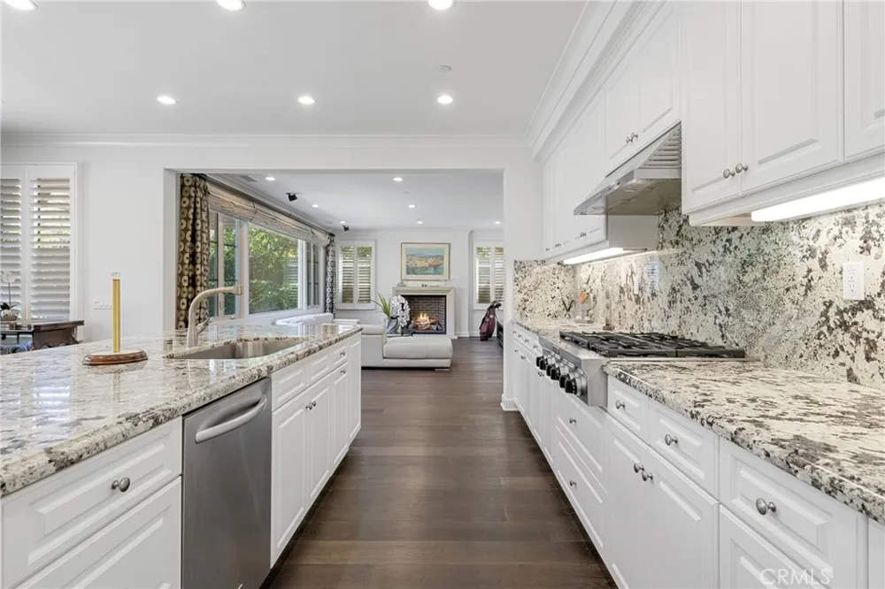 45 Triana Irvine, CA 92618