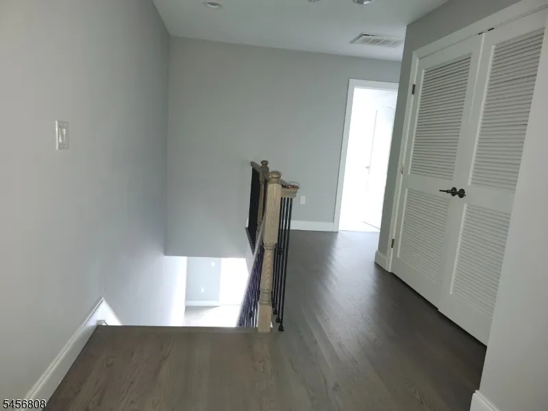 65 Halina Ln Butler, NJ 07405